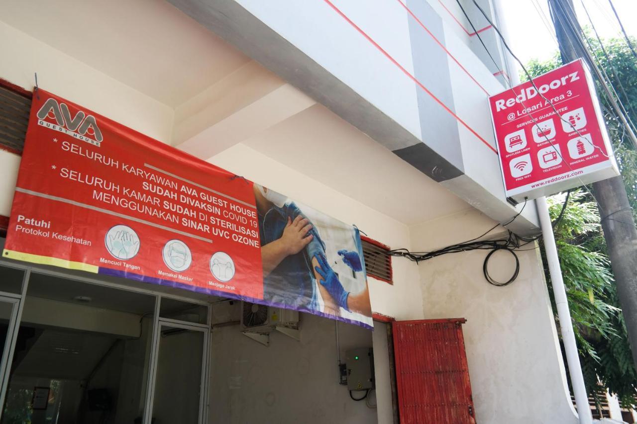 Reddoorz At Jalan Somba Opu Losari Makassar Exterior photo